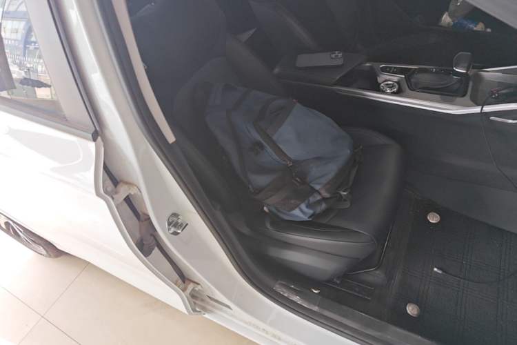 Used Geely Auto Emgrand 2025 4th Generation 1.5L CVT Longteng Edition Right Front Seat