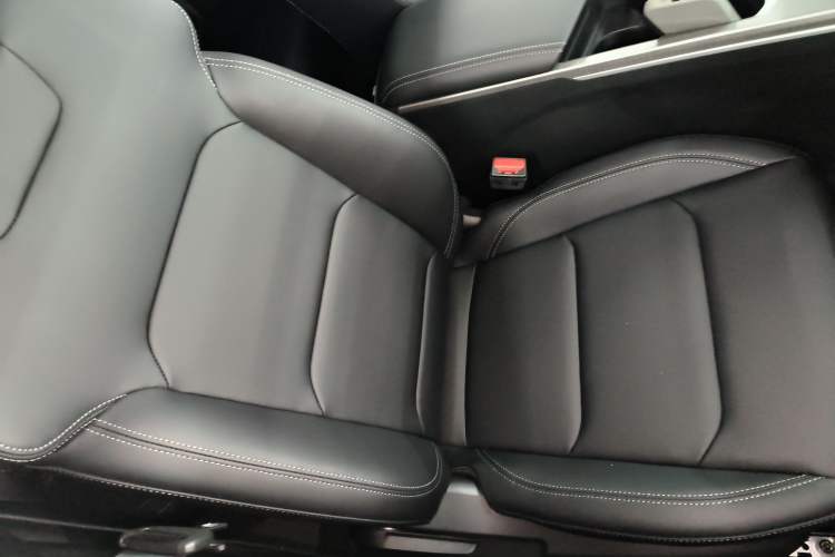 Used Geely Auto Emgrand 2025 4th Generation 1.5L CVT Luxury Version Right Front Seat