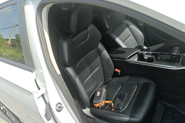 Used Geely Auto Emgrand 2025 4th Generation 1.5L CVT Longteng Edition Right Front Seat