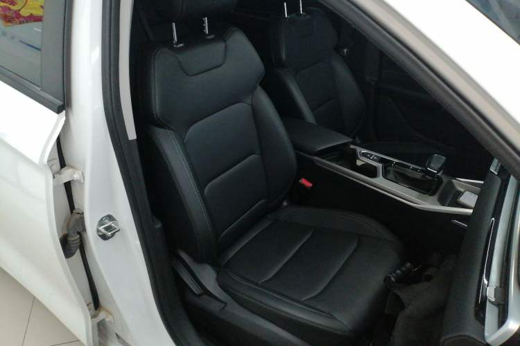 Used Geely Auto Emgrand 2025 4th Generation 1.5L CVT Longteng Edition Right Front Seat