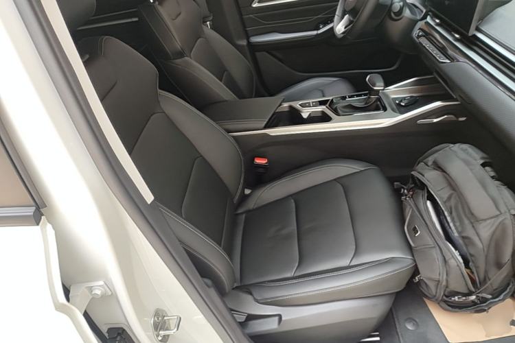 Used Geely Auto Emgrand 2025 4th Generation 1.5L CVT Longteng Edition Right Front Seat
