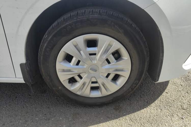 Used Geely Auto Emgrand 2025 4th Generation 1.5L Manual - Starry Edition Right Front Wheel Hub