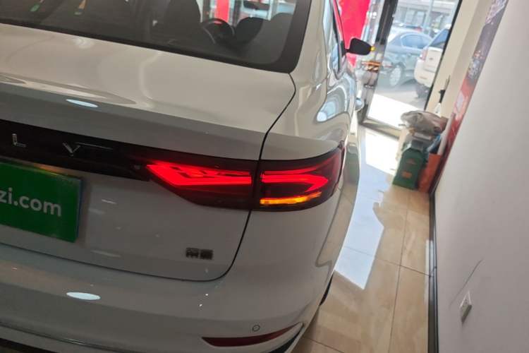 Used Geely Auto Emgrand 2025 4th Generation 1.5L CVT Starry Edition Right Rear Taillight