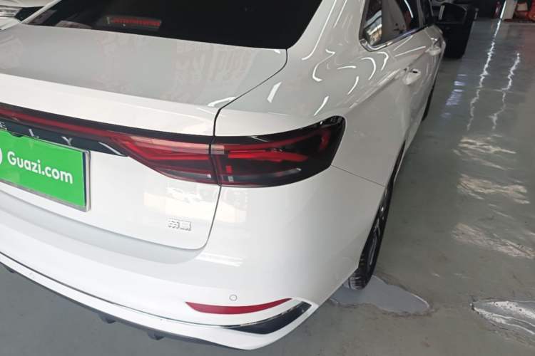 Used Geely Auto Emgrand 2025 4th Generation 1.5L CVT Luxury Version Right Rear Taillight