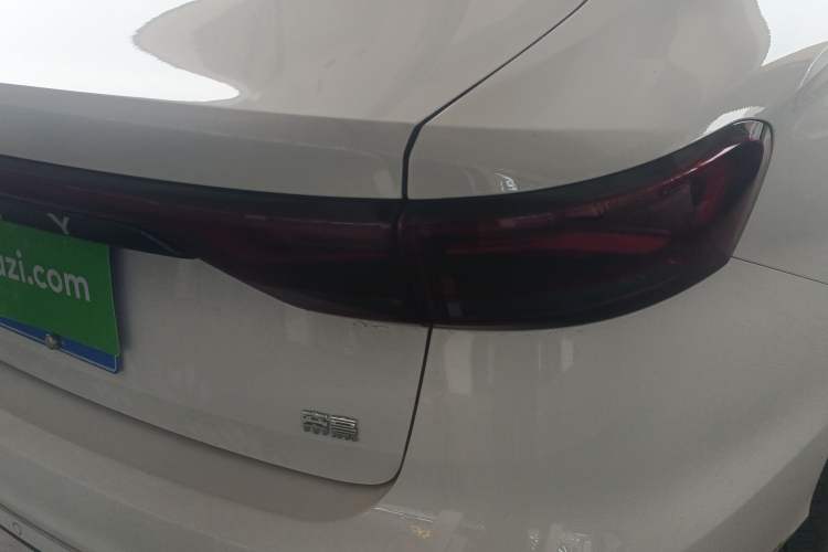 Used Geely Auto Emgrand 2025 4th Generation 1.5L CVT Luxury Version Right Rear Taillight