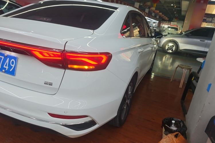 Used Geely Auto Emgrand 2025 4th Generation 1.5L CVT Luxury Version Right Rear Taillight