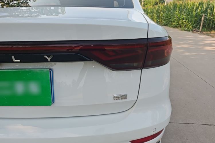 Used Geely Auto Emgrand 2025 4th Generation 1.5L CVT Luxury Version Right Rear Taillight