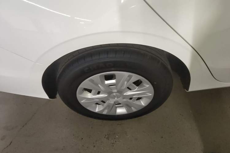 Used Geely Auto Emgrand 2025 4th Generation 1.5L Manual - Starry Edition Right Rear Wheel Hub