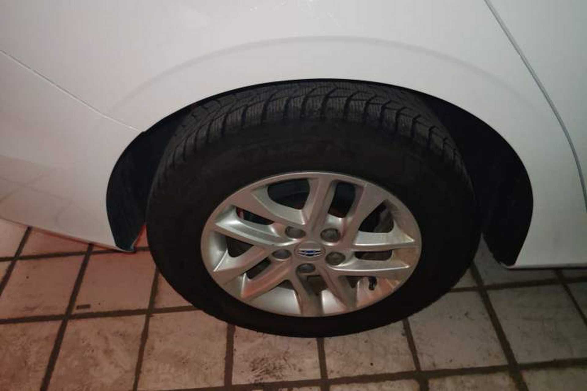Used Geely Auto Emgrand 2025 4th Generation 1.5L Manual - Starry Edition Right Rear Wheel Hub