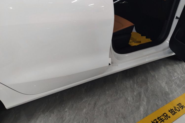 Used Geely Auto Emgrand 2025 4th Generation 1.5L CVT Flagship Version Right Side Sill