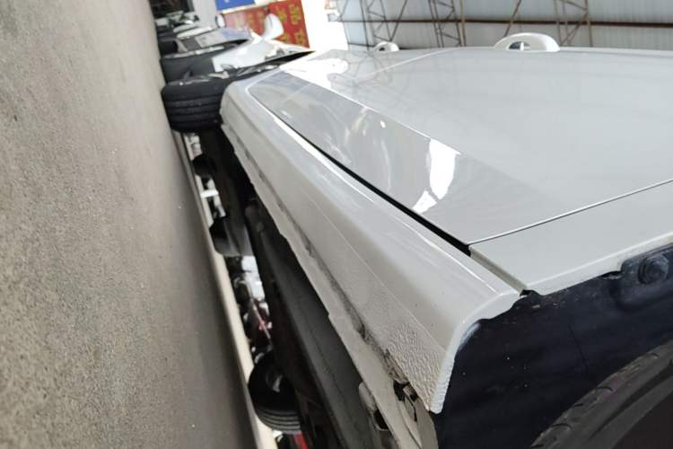 Used Geely Auto Emgrand 2025 4th Generation 1.5L CVT Longteng Edition Right Side Sill