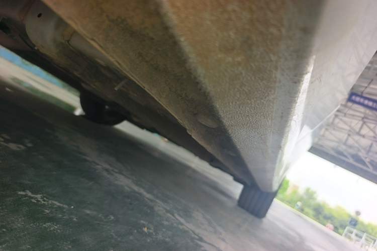 Used Geely Auto Emgrand 2025 4th Generation 1.5L CVT Luxury Version Right Side Sill