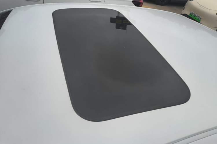Used Geely Auto Emgrand 2025 4th Generation 1.5L CVT Flagship Version Roof