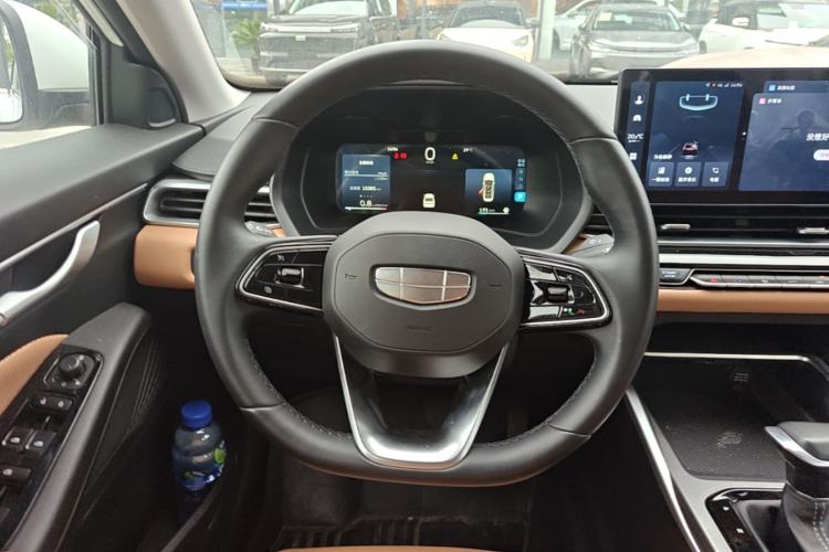 Used Geely Auto Emgrand 2025 4th Generation 1.5L CVT Flagship Version Steering Wheel