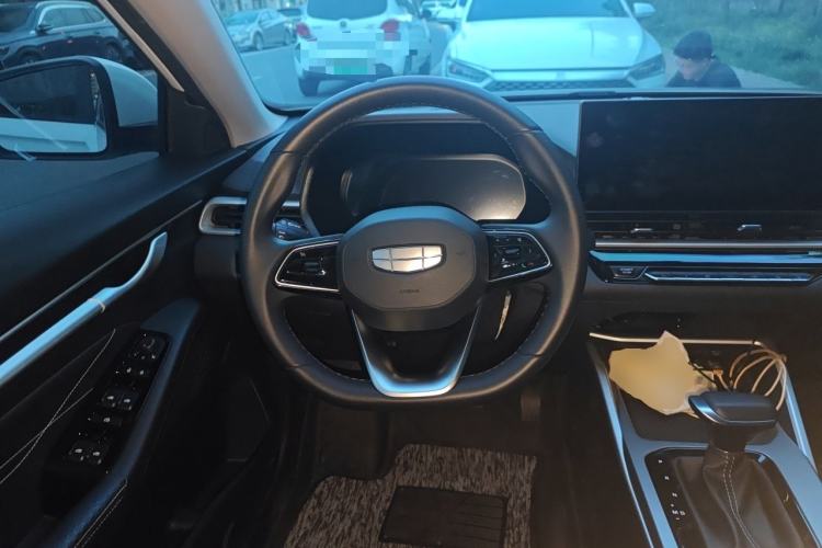 Used Geely Auto Emgrand 2025 4th Generation 1.5L CVT Longteng Edition Steering Wheel