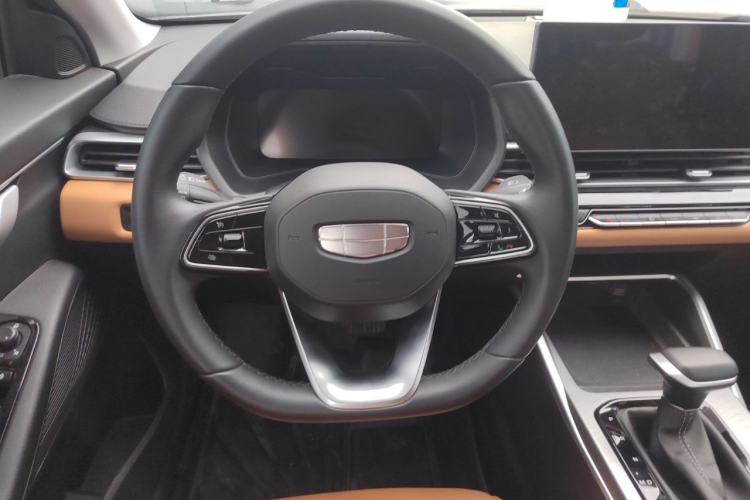 Used Geely Auto Emgrand 2025 4th Generation 1.5L CVT Flagship Version Steering Wheel