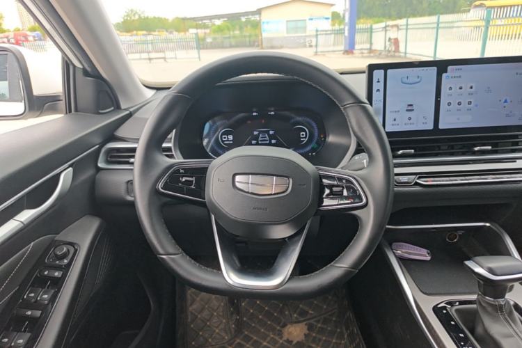 Used Geely Auto Emgrand 2025 4th Generation 1.5L CVT Longteng Edition Steering Wheel