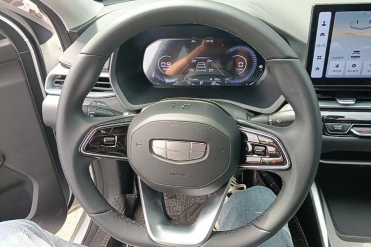 Used Geely Auto Emgrand 2025 4th Generation 1.5L CVT Luxury Version Steering Wheel