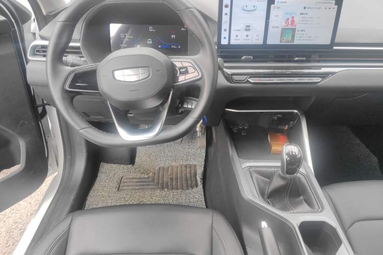 Used Geely Auto Emgrand 2025 4th Generation 1.5L Manual – Dragon Edition Steering Wheel