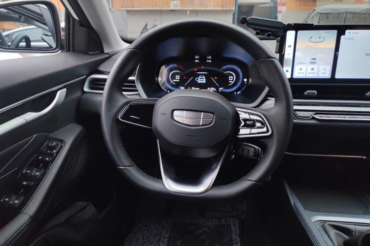 Used Geely Auto Emgrand 2025 4th Generation 1.5L Manual – Dragon Edition Steering Wheel