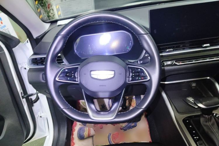 Used Geely Auto Emgrand 2025 4th Generation 1.5L CVT Longteng Edition Steering Wheel