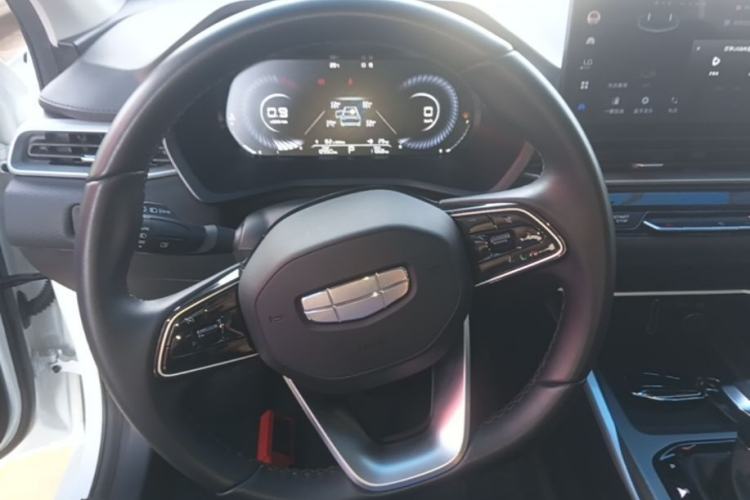 Used Geely Auto Emgrand 2025 4th Generation 1.5L CVT Luxury Version Steering Wheel