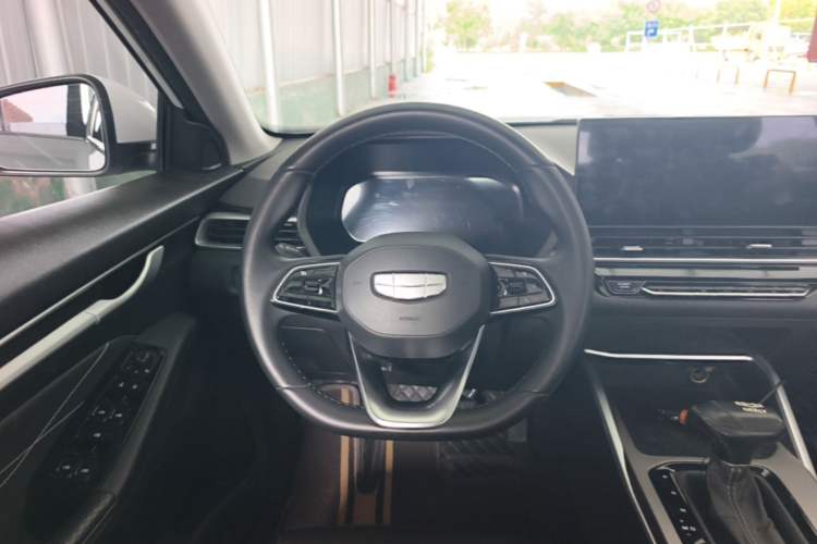 Used Geely Auto Emgrand 2025 4th Generation 1.5L CVT Luxury Version Steering Wheel