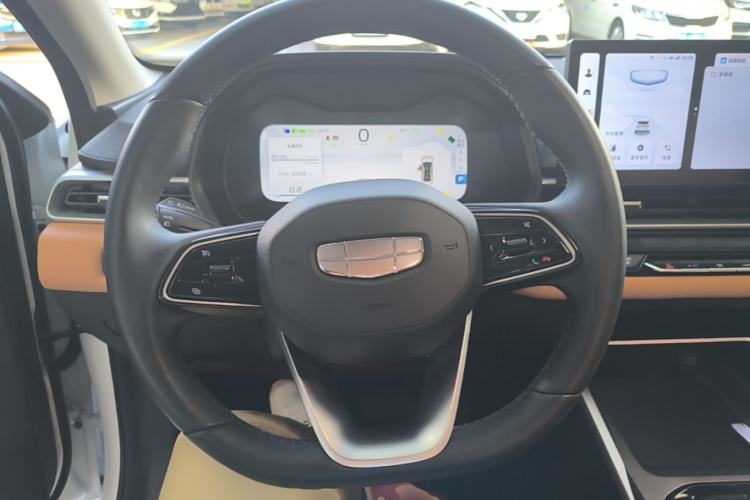 Used Geely Auto Emgrand 2025 4th Generation 1.5L CVT Flagship Version Steering Wheel