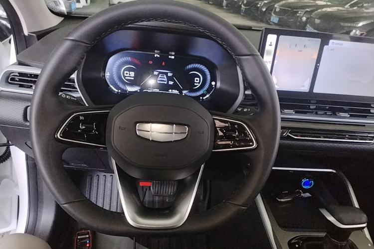Used Geely Auto Emgrand 2025 4th Generation 1.5L CVT Longteng Edition Steering Wheel