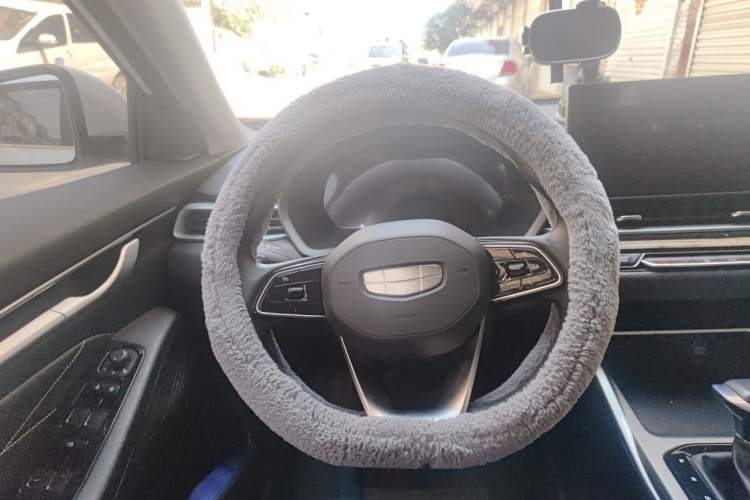 Used Geely Auto Emgrand 2025 4th Generation 1.5L CVT Luxury Version Steering Wheel