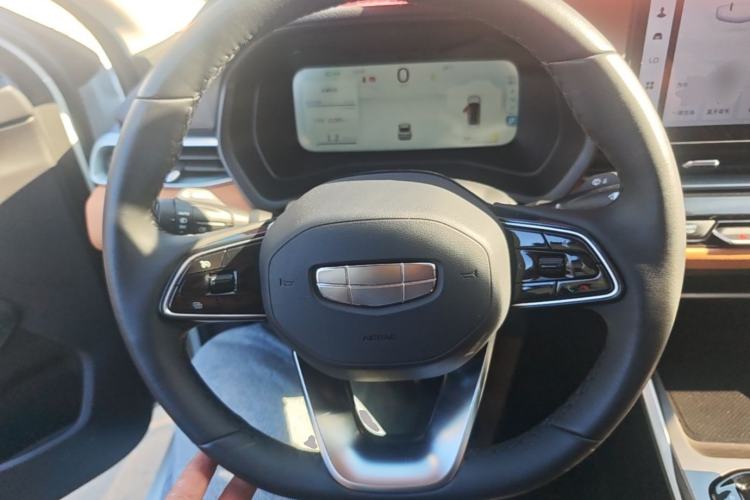 Used Geely Auto Emgrand 2025 4th Generation 1.5L CVT Flagship Version Steering Wheel