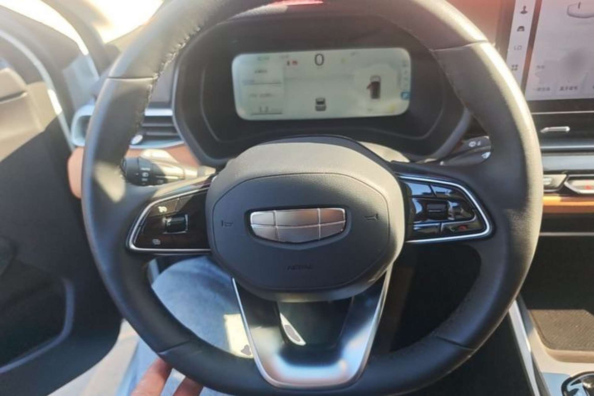 Used Geely Auto Emgrand 2025 4th Generation 1.5L CVT Flagship Version Steering Wheel