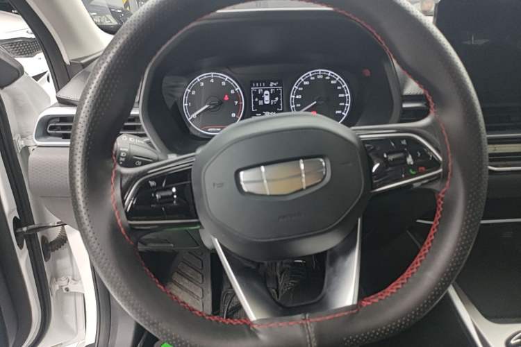Used Geely Auto Emgrand 2025 4th Generation 1.5L CVT Starry Edition Steering Wheel