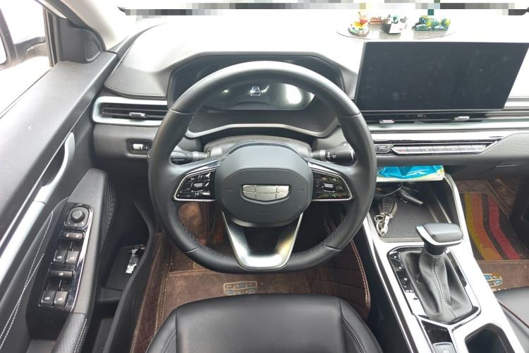 Used Geely Auto Emgrand 2025 4th Generation 1.5L CVT Longteng Edition Steering Wheel