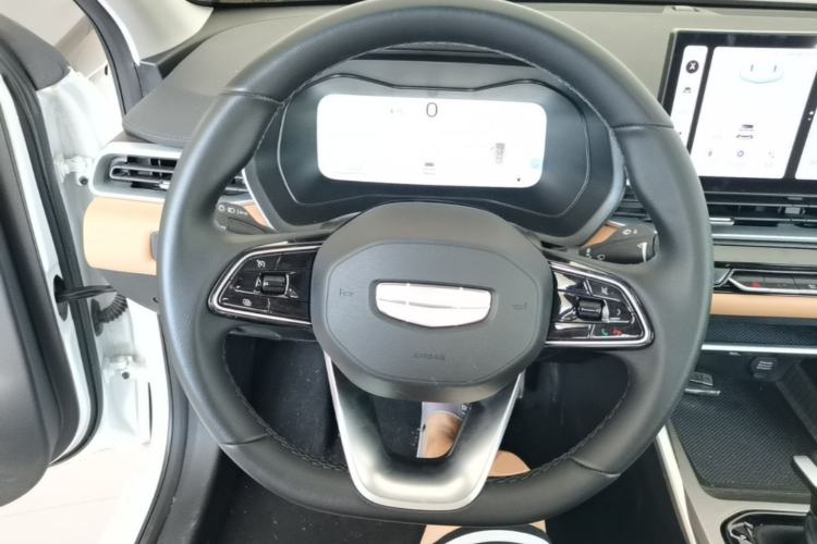 Used Geely Auto Emgrand 2025 4th Generation 1.5L CVT Flagship Version Steering Wheel