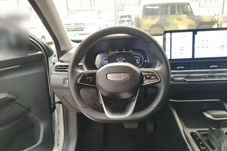 Used Geely Auto Emgrand 2025 4th Generation 1.5L CVT Longteng Edition Steering Wheel