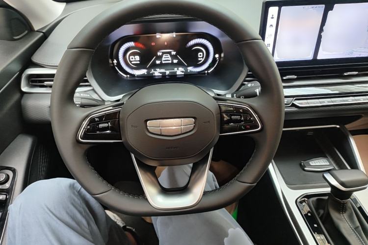 Used Geely Auto Emgrand 2025 4th Generation 1.5L CVT Longteng Edition Steering Wheel