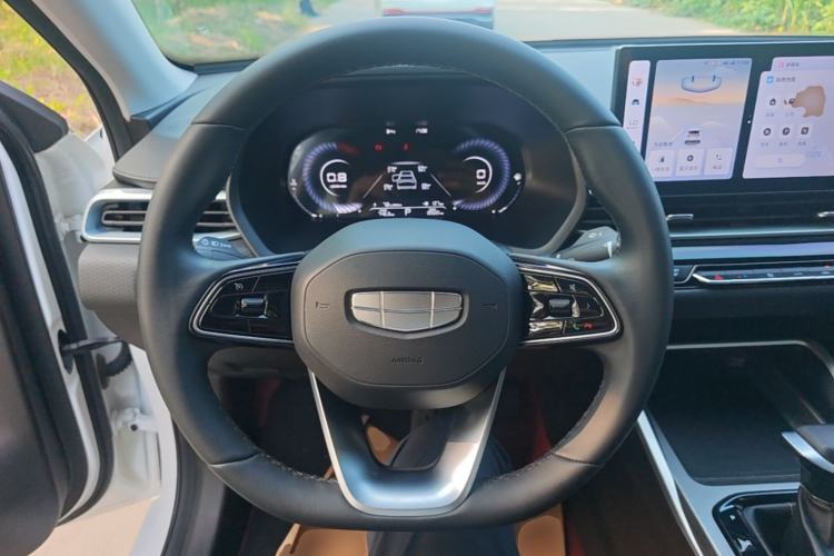 Used Geely Auto Emgrand 2025 4th Generation 1.5L CVT Luxury Version Steering Wheel