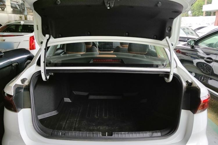 Used Geely Auto Emgrand 2025 4th Generation 1.5L CVT Flagship Version Trunk
