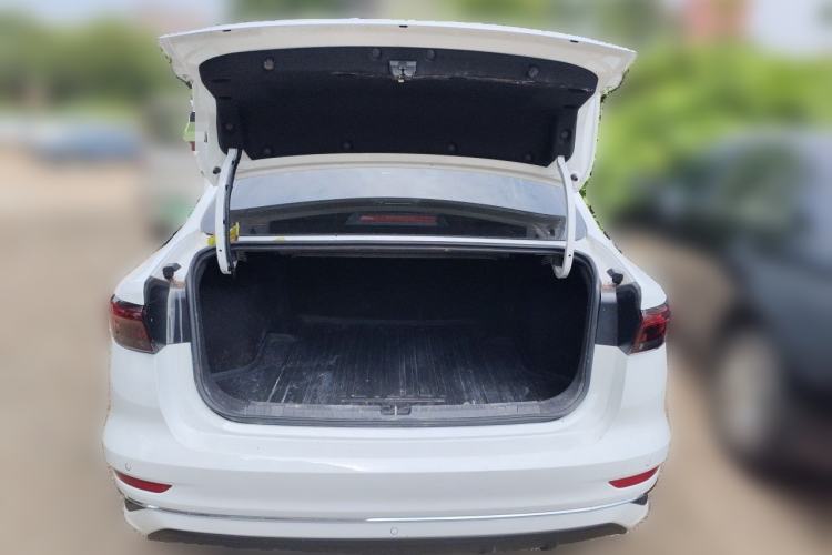 Used Geely Auto Emgrand 2025 4th Generation 1.5L CVT Longteng Edition Trunk