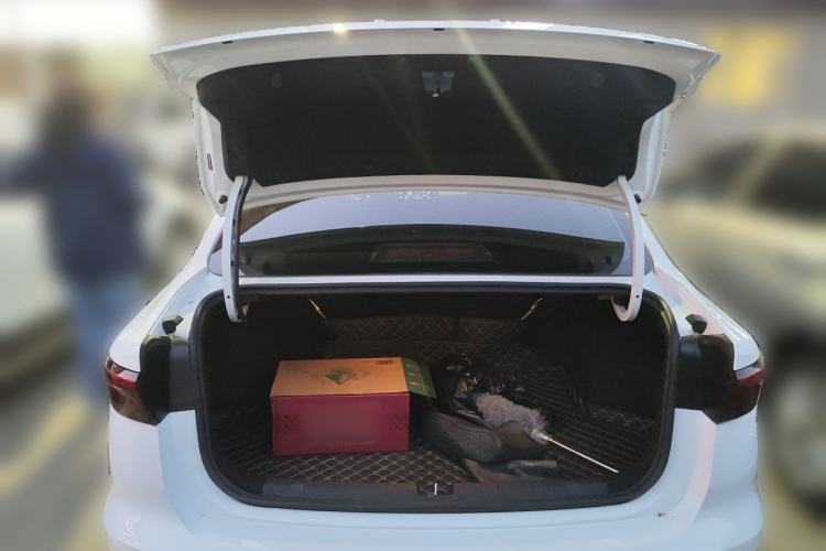 Used Geely Auto Emgrand 2025 4th Generation 1.5L CVT Starry Edition Trunk
