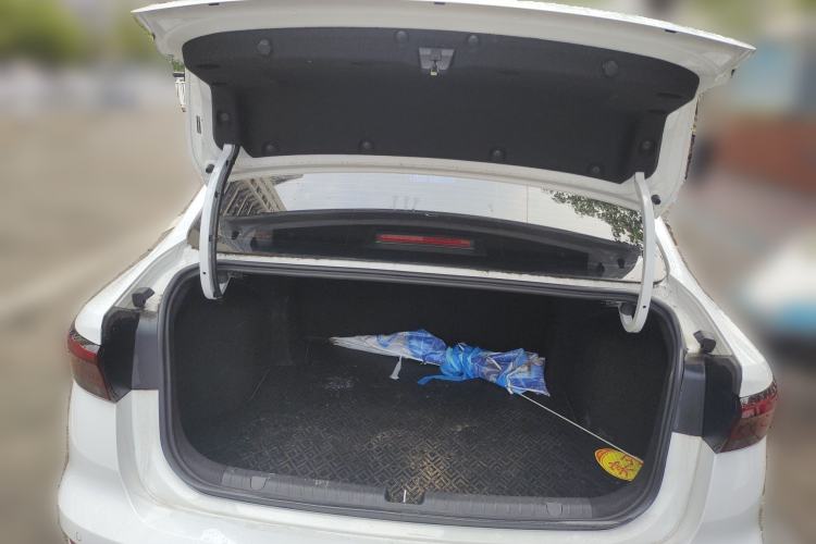 Used Geely Auto Emgrand 2025 4th Generation 1.5L CVT Longteng Edition Trunk