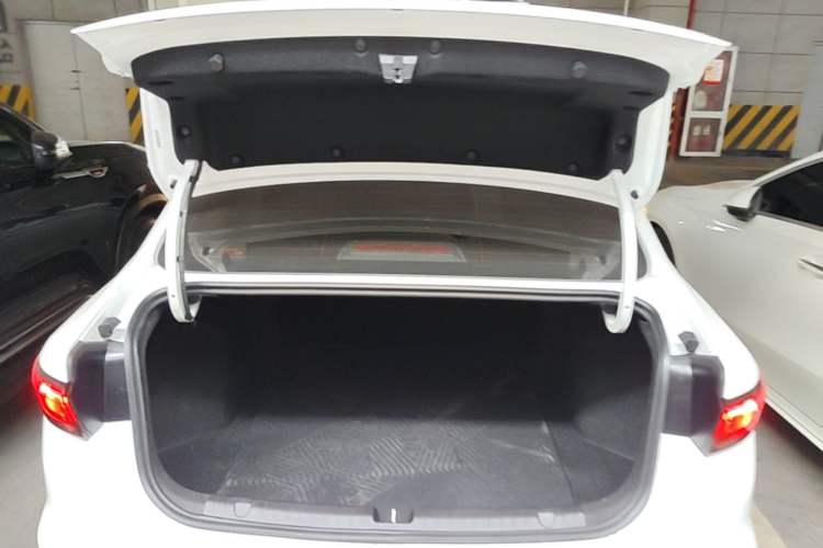 Used Geely Auto Emgrand 2025 4th Generation 1.5L Manual - Starry Edition Trunk