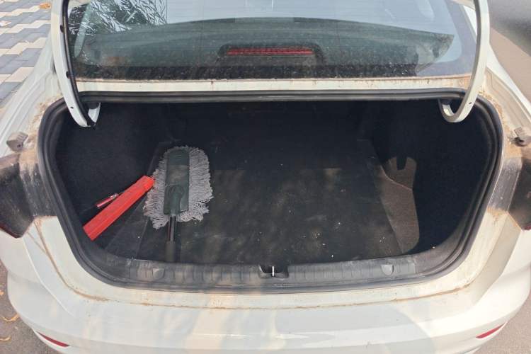 Used Geely Auto Emgrand 2025 4th Generation 1.5L CVT Longteng Edition Trunk