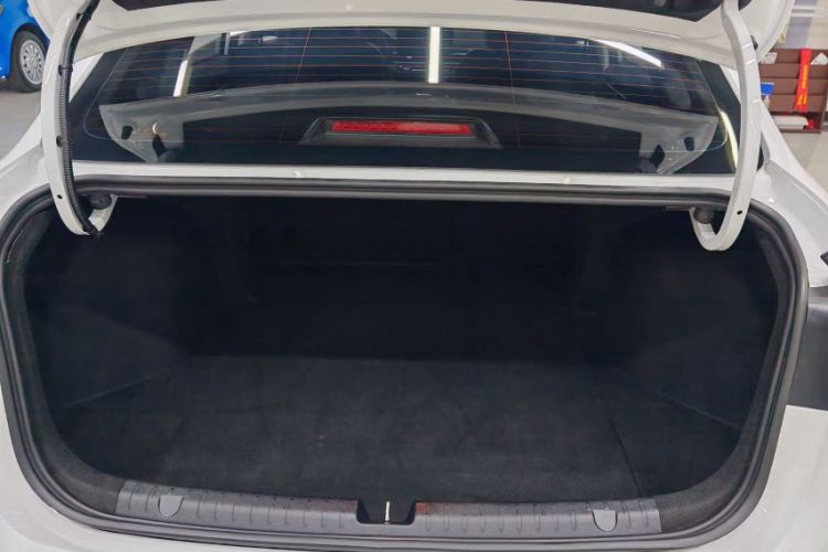 Used Geely Auto Emgrand 2025 4th Generation 1.5L CVT Starry Edition Trunk