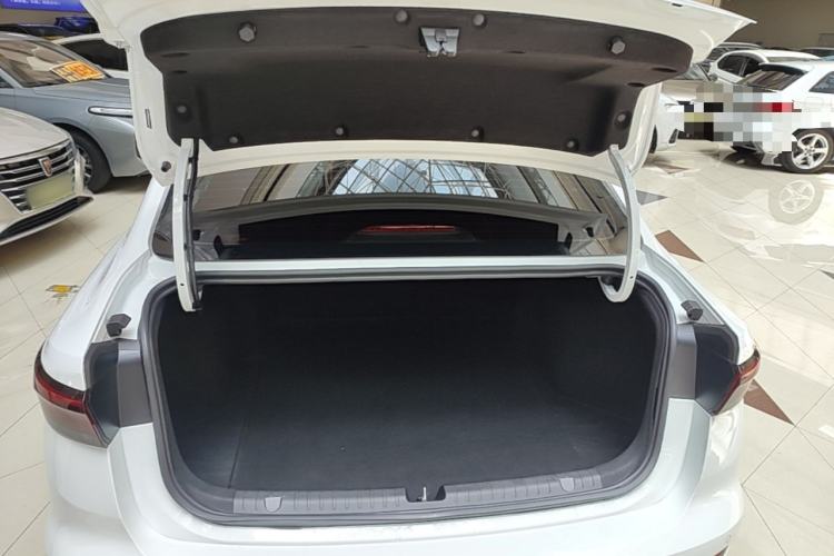 Used Geely Auto Emgrand 2025 4th Generation 1.5L CVT Longteng Edition Trunk