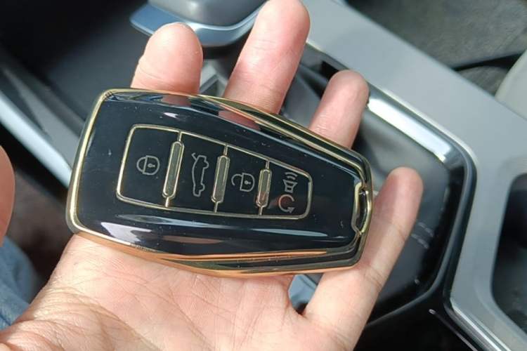 Used Geely Auto Emgrand 2025 4th Generation 1.5L CVT Luxury Version Vehicle Key
