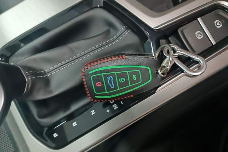 Used Geely Auto Emgrand 2025 4th Generation 1.5L CVT Luxury Version Vehicle Key