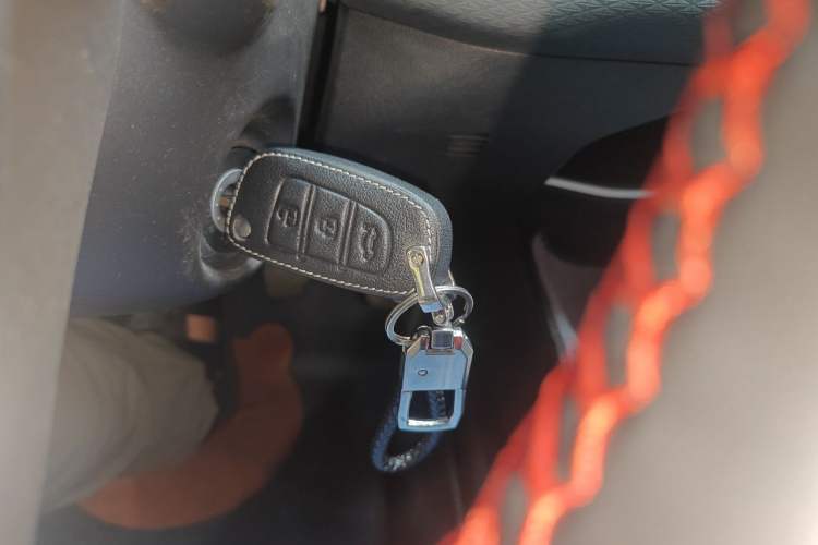 Used Geely Auto Emgrand 2025 4th Generation 1.5L Manual – Dragon Edition Vehicle Key