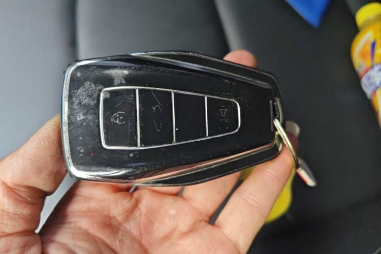 Used Geely Auto Emgrand 2025 4th Generation 1.5L CVT Starry Edition Vehicle Key